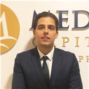 Diplômé EM Lyon, experiences Private Equity à Londres et en M&A chez Crédit Suisse